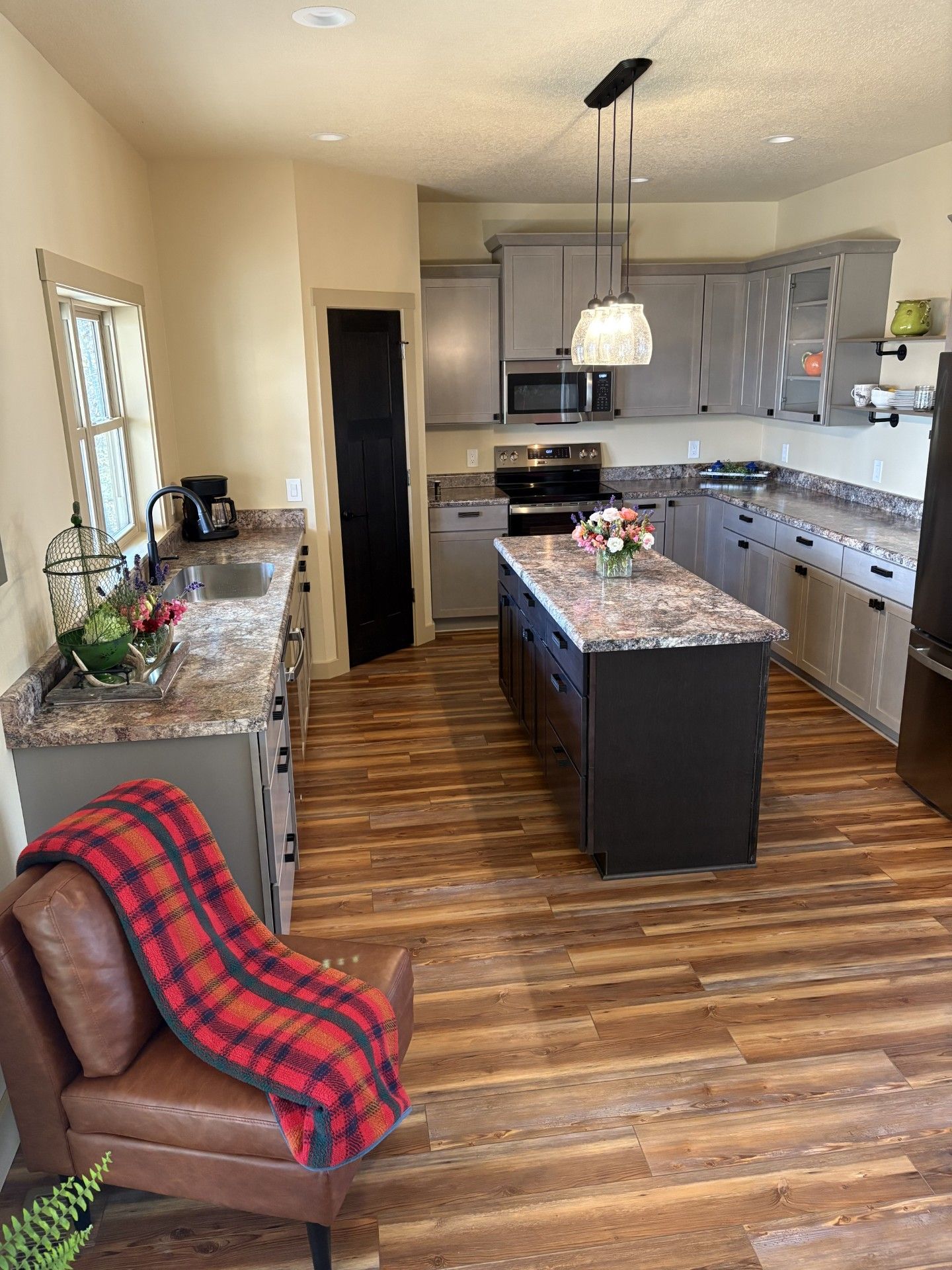 Listing Photo: bailey kitchen